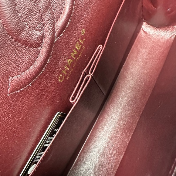 BLACK QUILTED Caviar CLASSIC DOUBLE FLAP MEDIUM - Picture 14 of 16